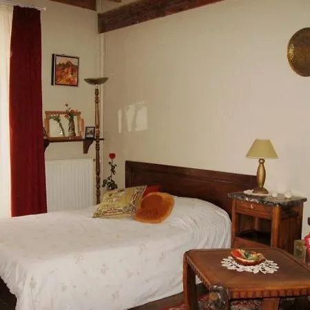 Sylvie Baron - Composition Francaise - D'hotes Bed & Breakfast 3*
